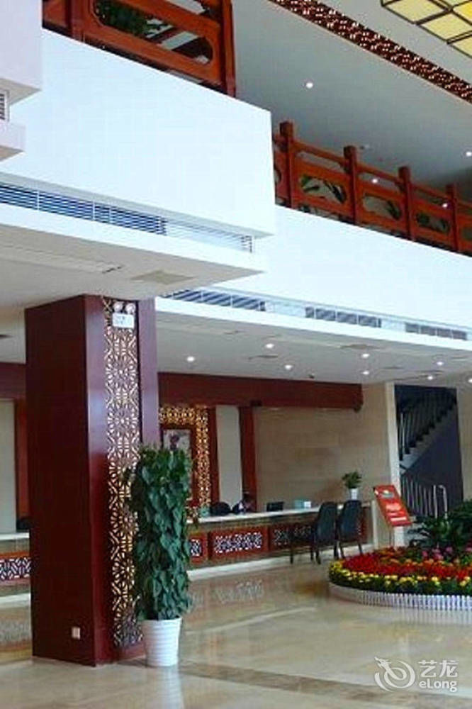 Jishou Heyi Hotel Fenghuang Bagian luar foto