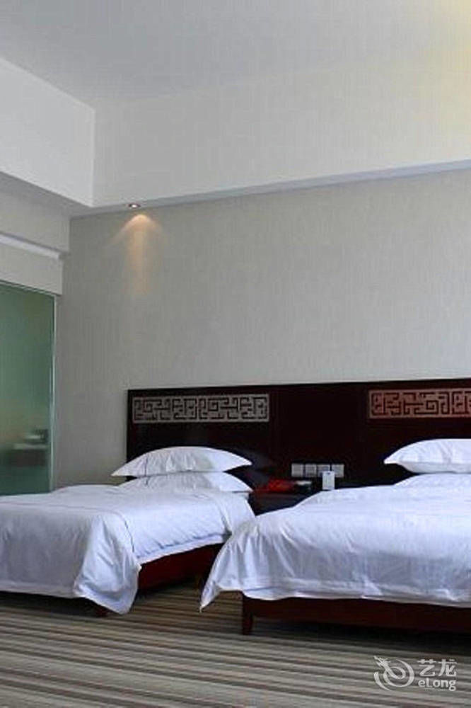Jishou Heyi Hotel Fenghuang Bagian luar foto